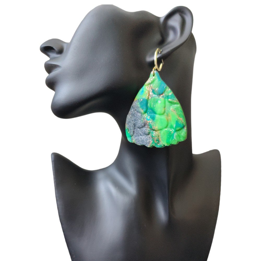 Guba 
Clay Earrings