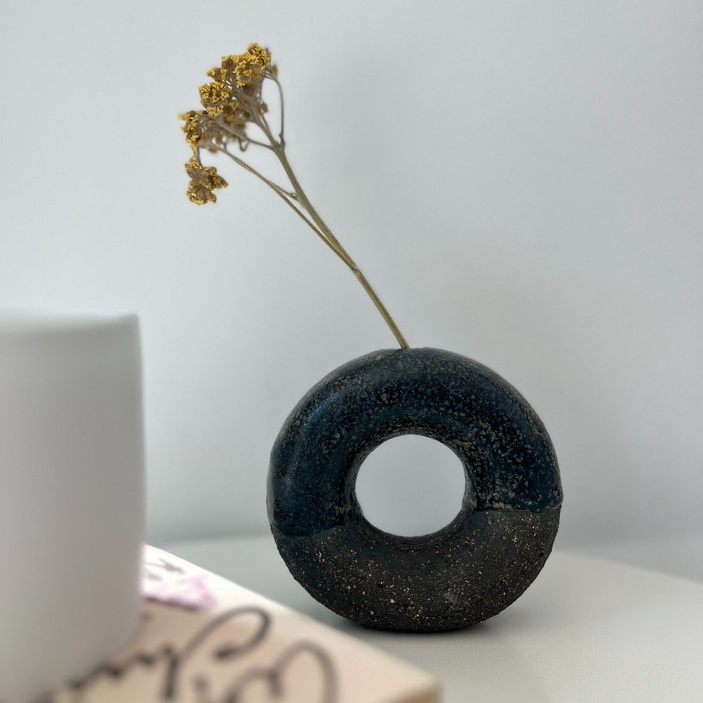 Mini Ceramic 
Donut Vase