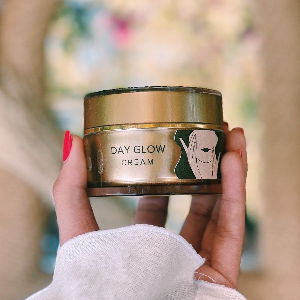 Day Glow Cream:
Gold Collection (50mL)