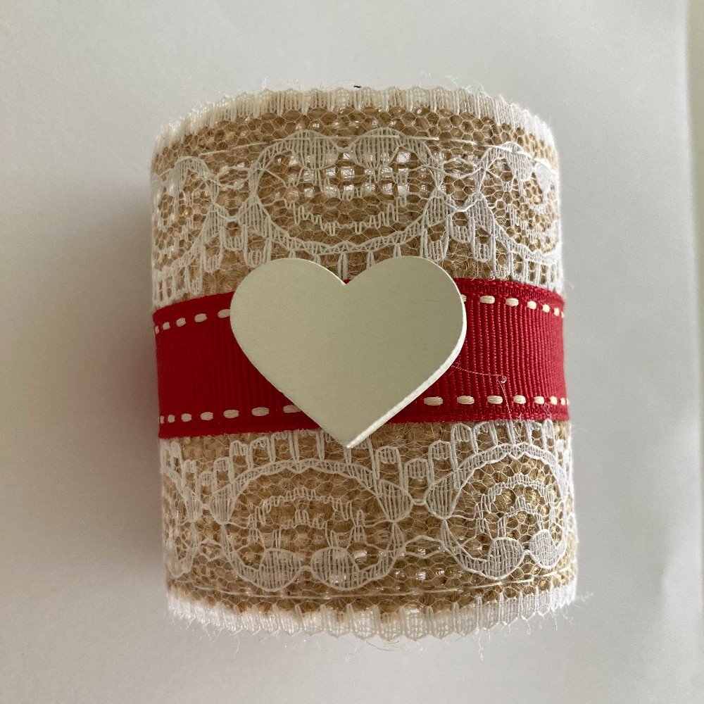 Set of Lace Napkin Rings: White Christmas Heart