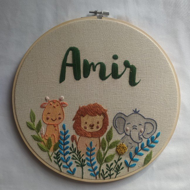Customizable Animals 
Embroidered Hoop
