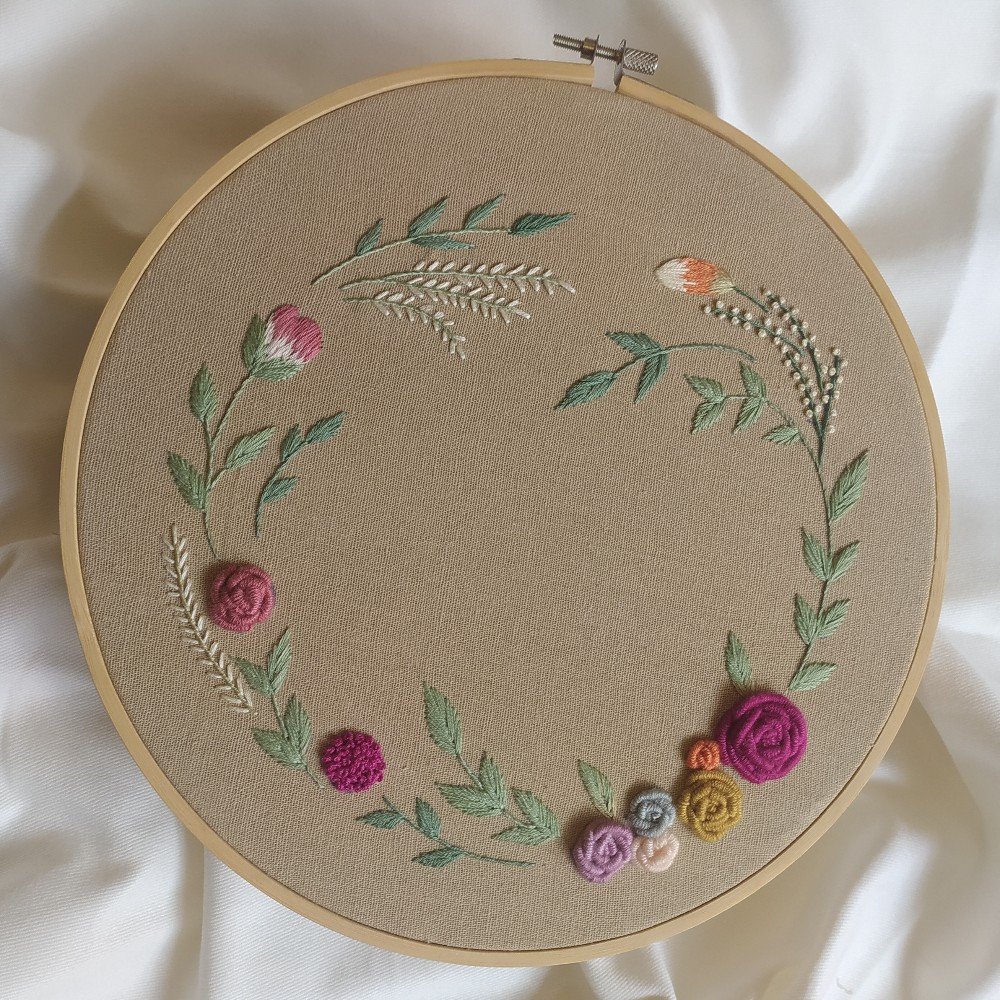 Floral 
Embroidered Hoop