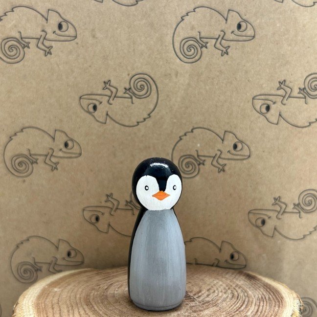 Mini Penguin 
Peg Doll