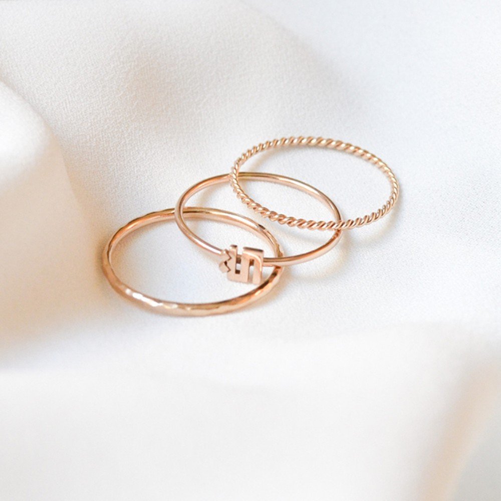 Initial Stackable 
Rings Set