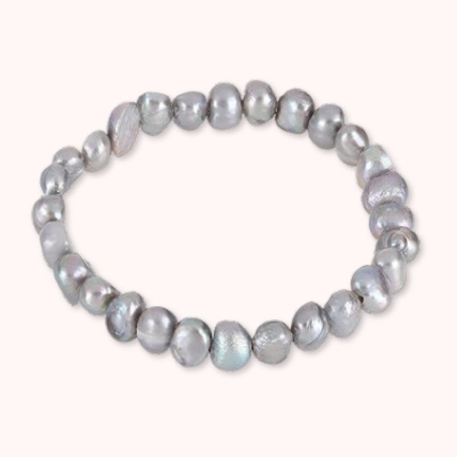 Silver Freshwater 
Pearls Bracelet