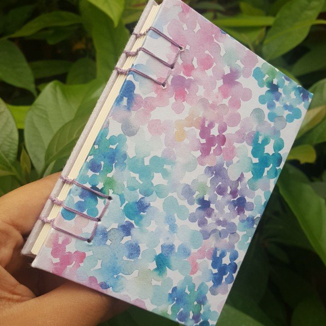Small journal: lilac 
droplets pattern