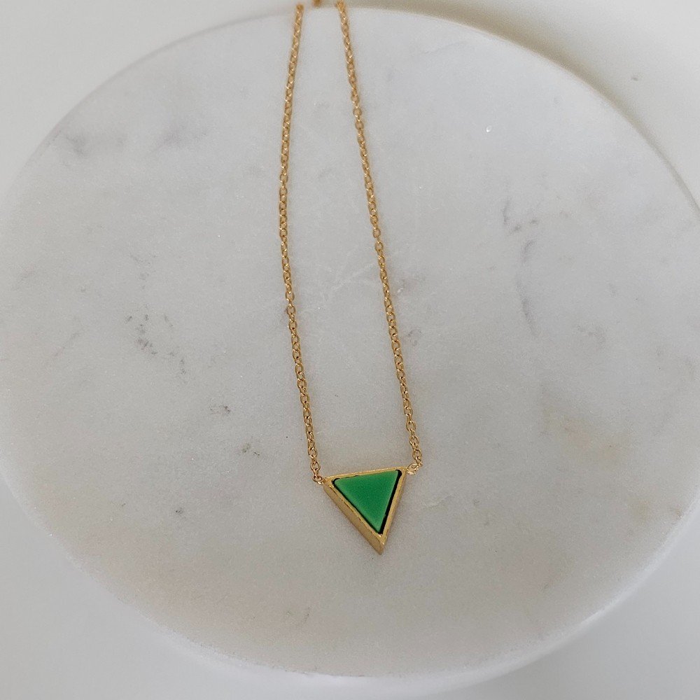 Dainty 
Triangle Necklace