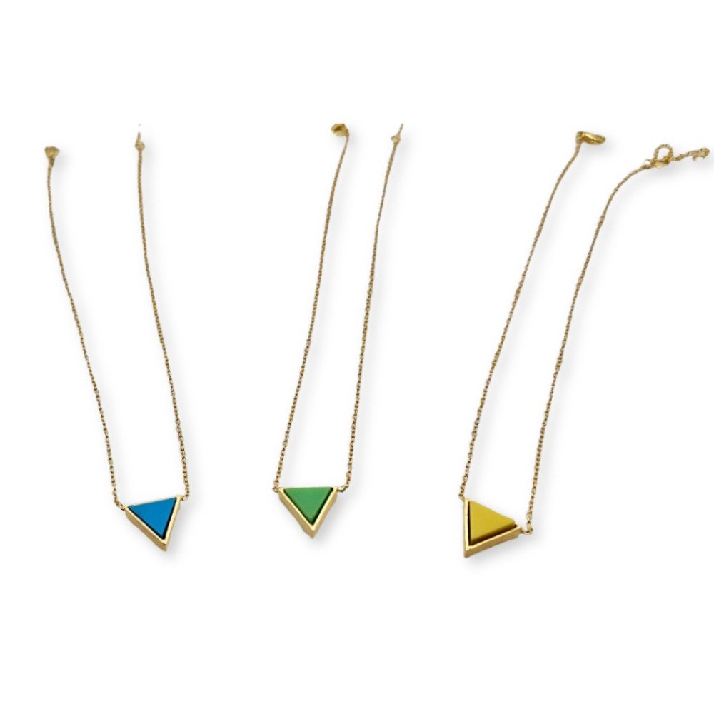 Dainty 
Triangle Necklace