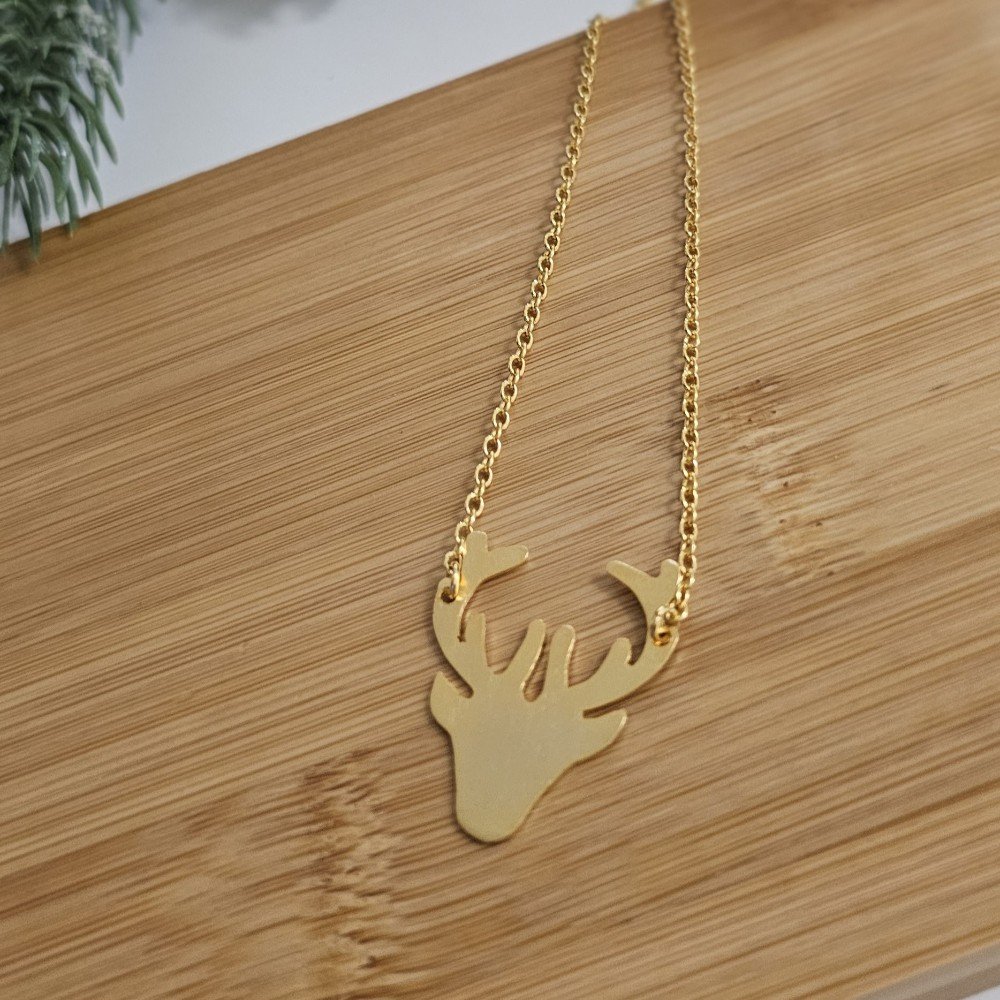 Reindeer 
Necklace