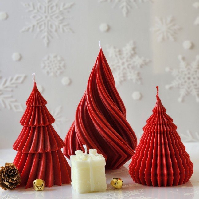 Red Christmas 
Candles Bundle