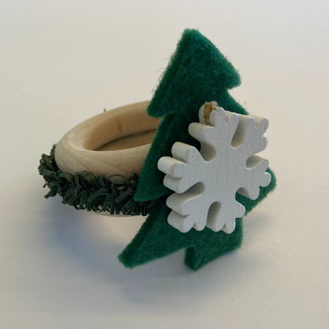 Set of Wooden Napkin Rings: Snowflakes