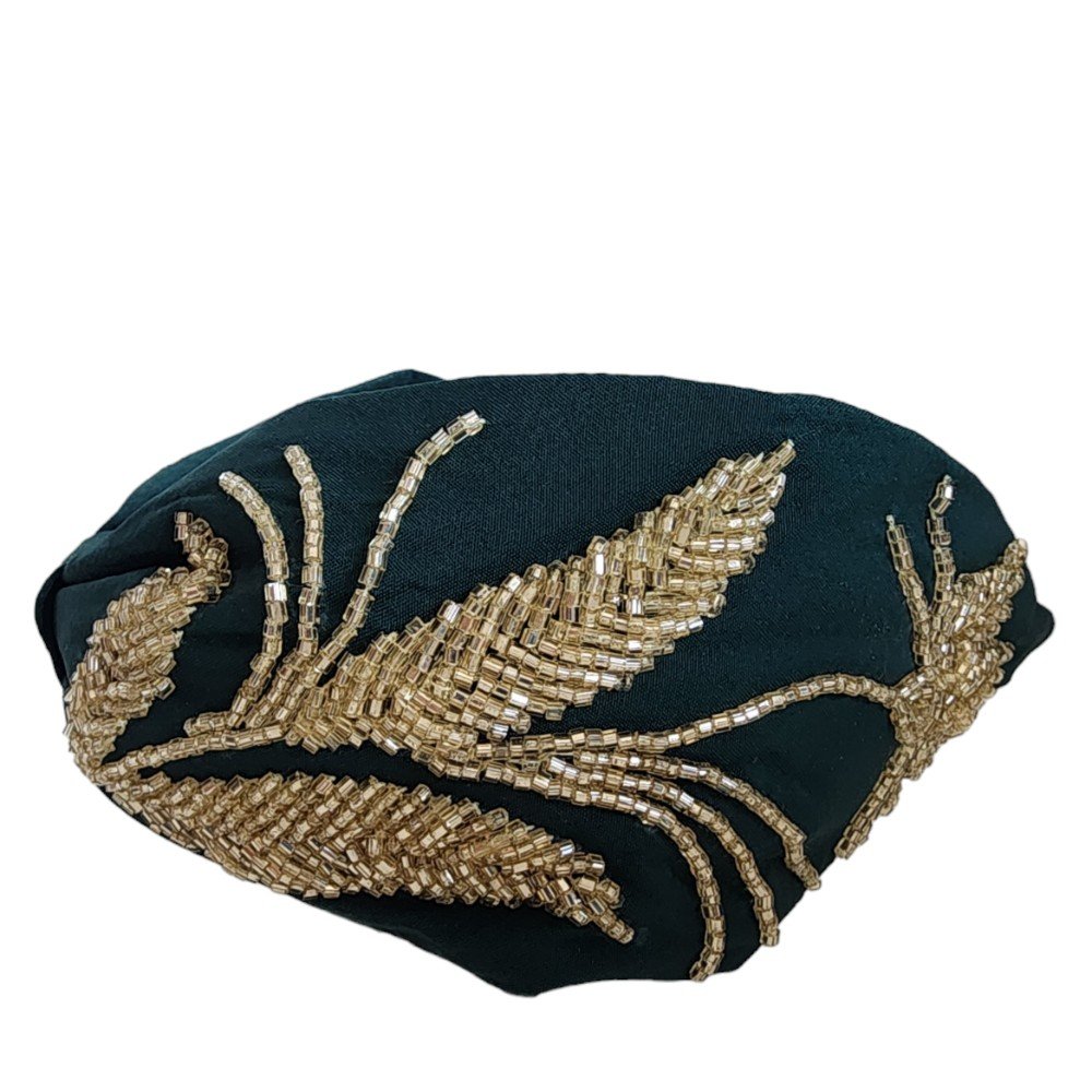 Embroidered 
Leafy Headband