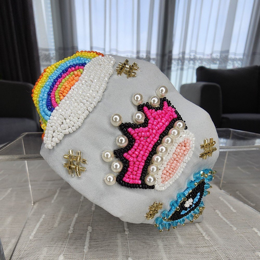 Embroidered 
Princess Headband