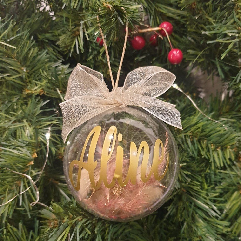 Personalized Dried 
Flowers Ornament