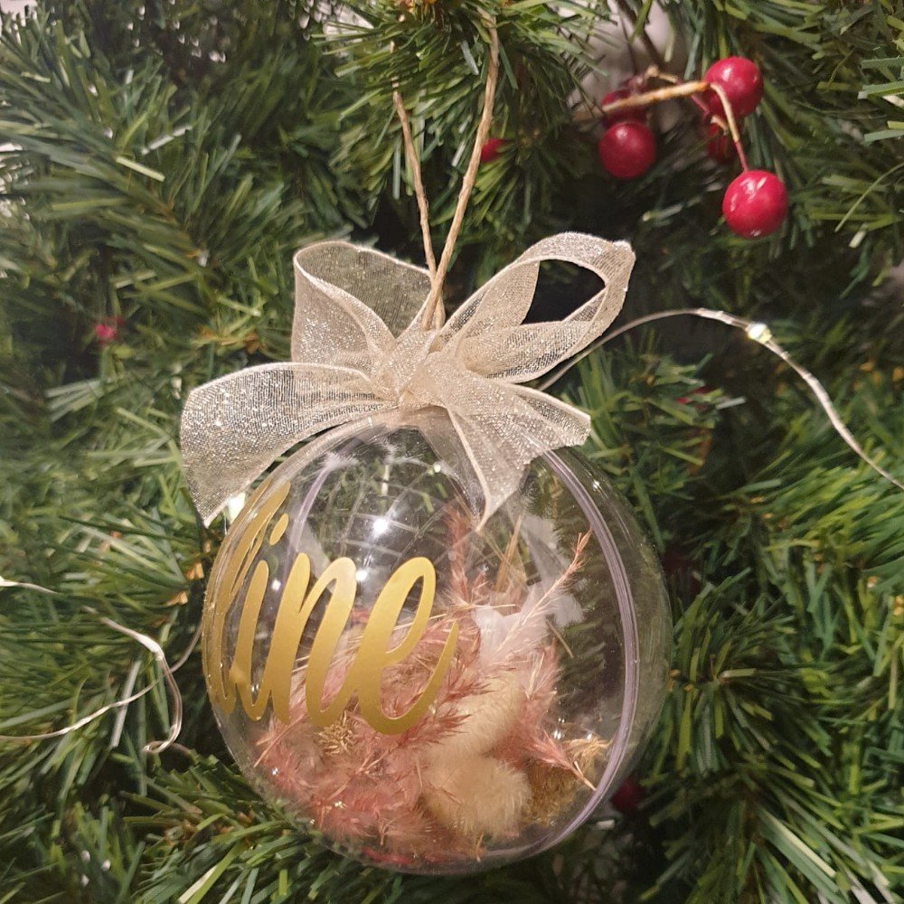 Personalized Dried 
Flowers Ornament