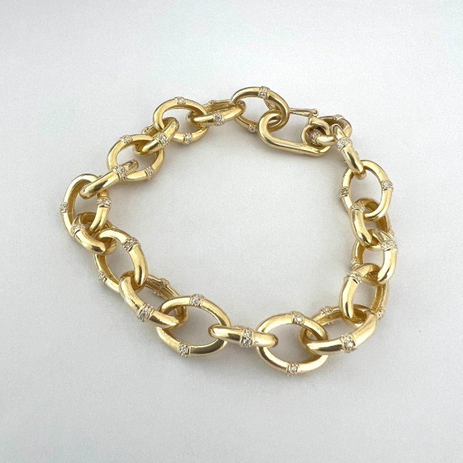 Lux 
Chain Bracelet