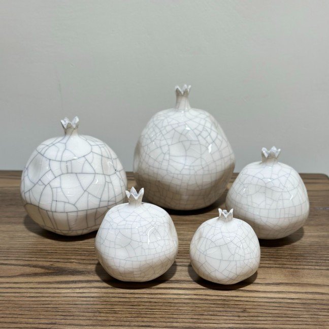 Meadows White 
Ceramic Pomegranate