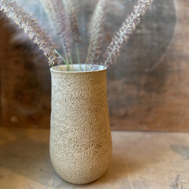 Ceramic Volcanic Brown 
Vase & Donut Set