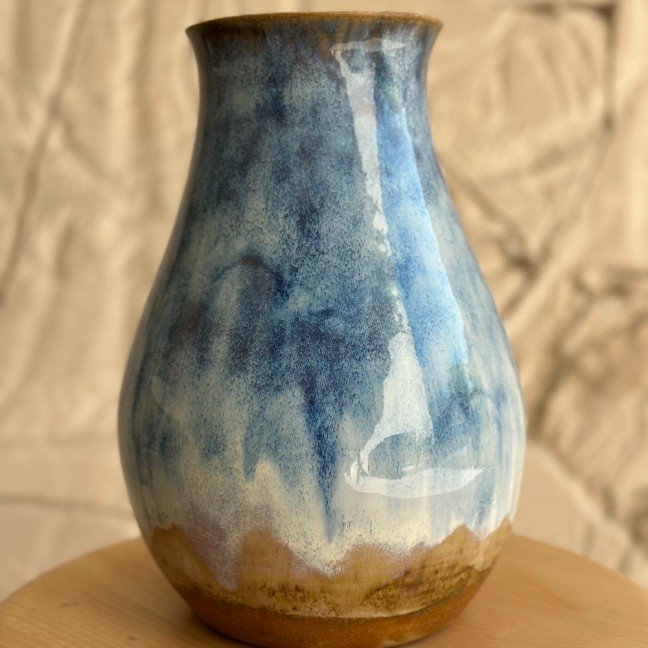 Ceramic Blue 
Shores Vase