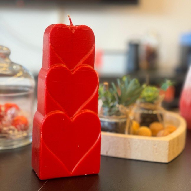 Tower of 
Hearts Candle