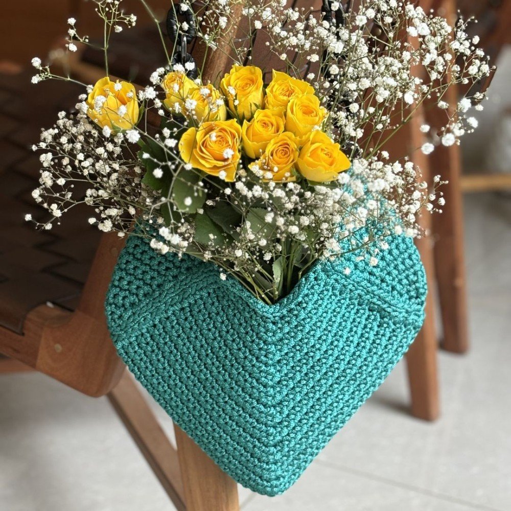Amorette Green 
Crochet Bag