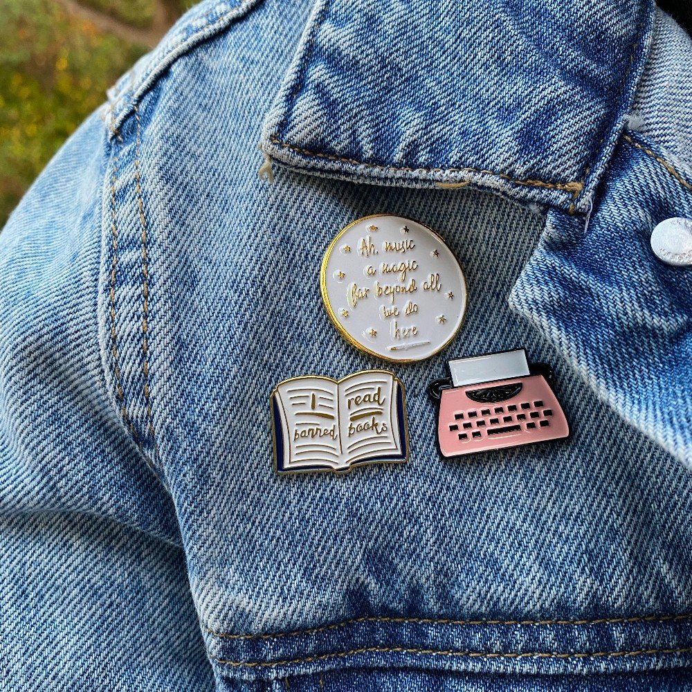 Banned 
Books Pin