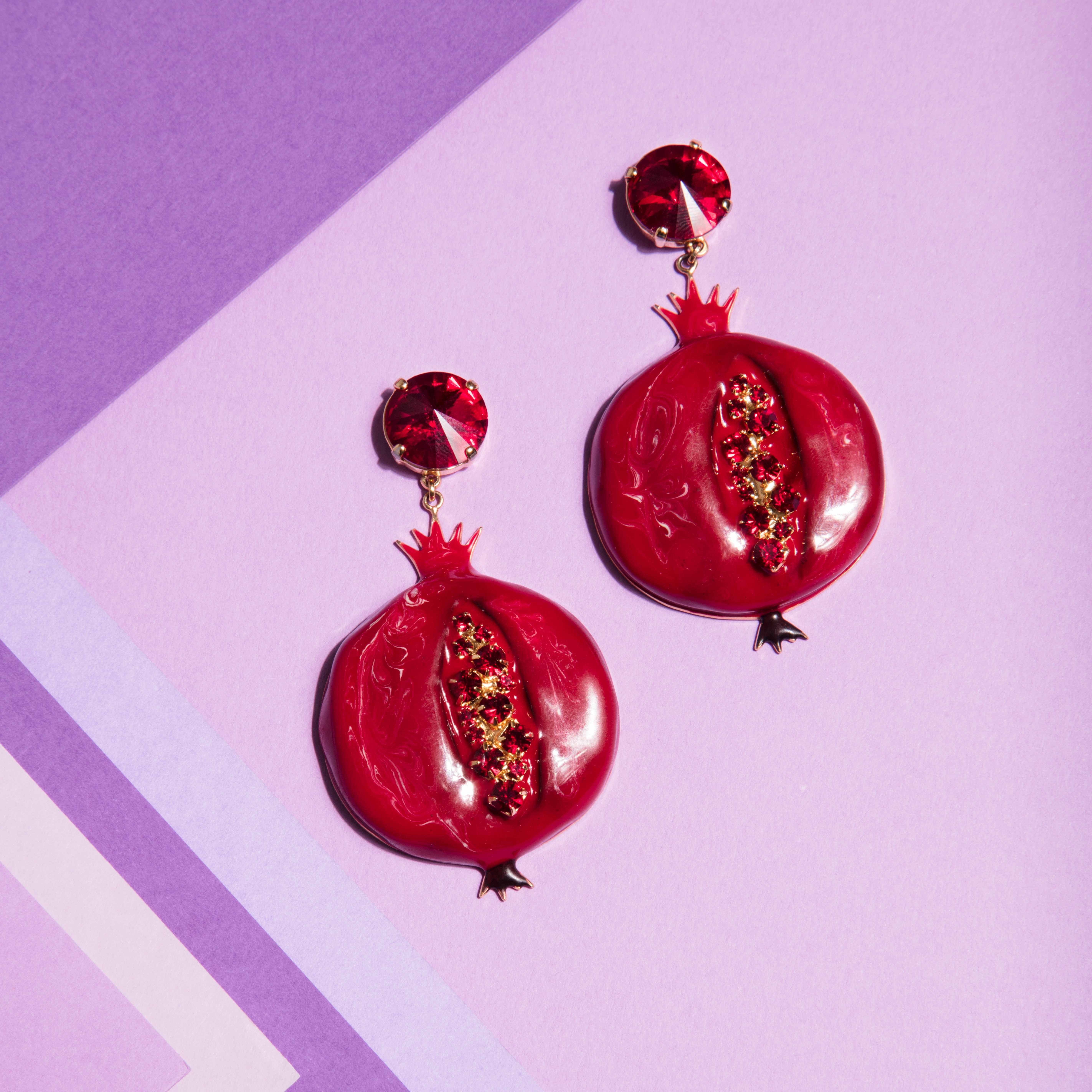 Pomegranate long 
earring