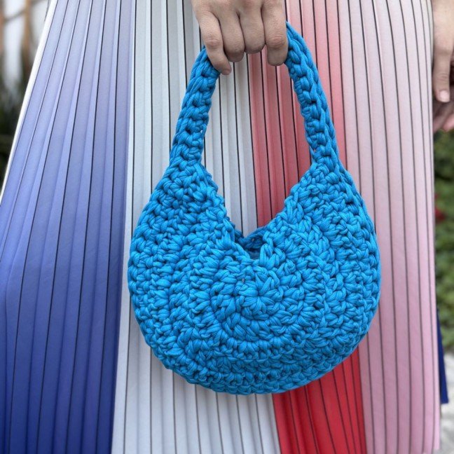 Mini Dawn 
Turquoise Crochet Bag