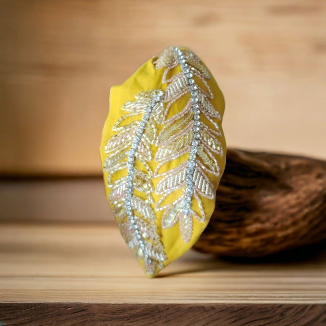 Embroidered 
Yellow Headband