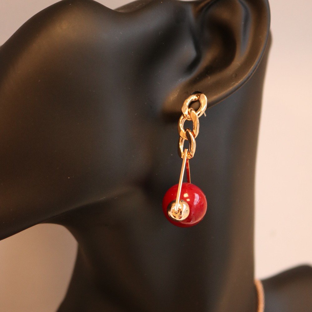 Chain Pearl 
Earrings