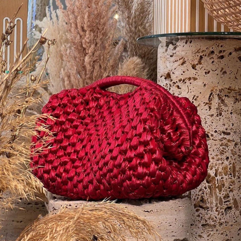 Red Oval 
Basket Bag