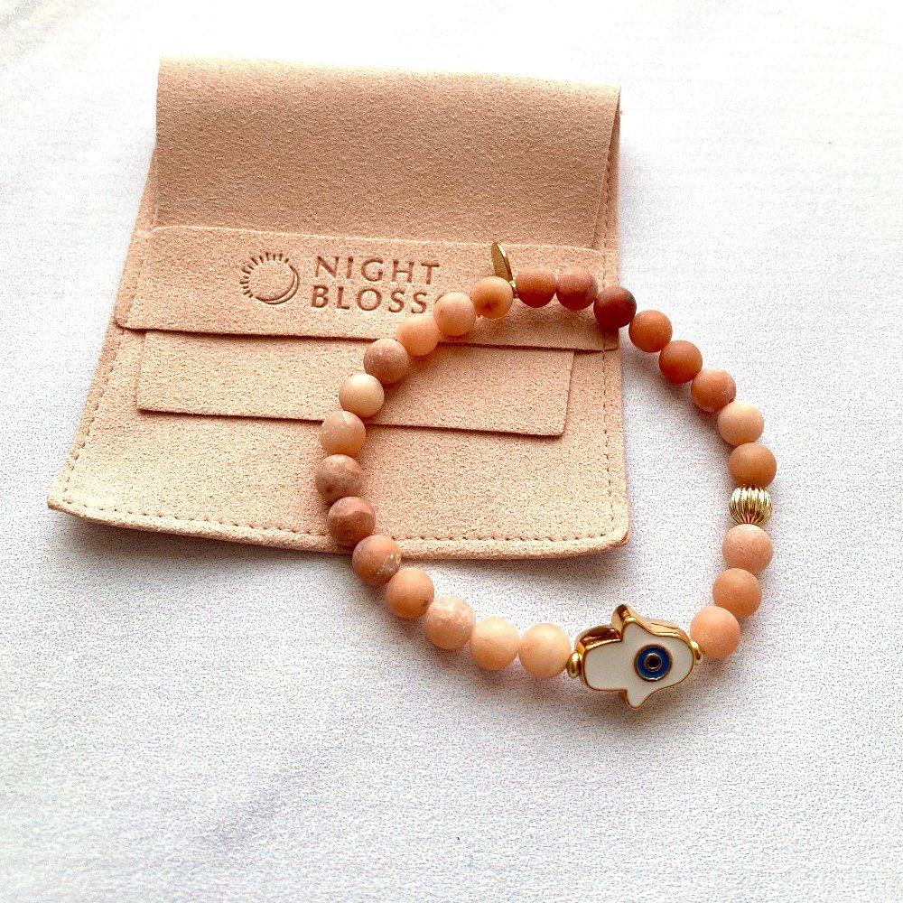 White Hand 
Stones Bracelet