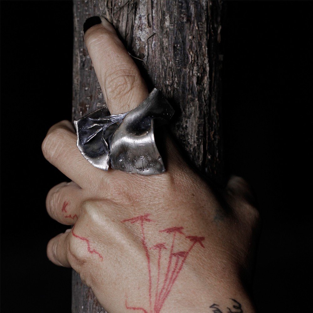 Anu 
Silver Ring