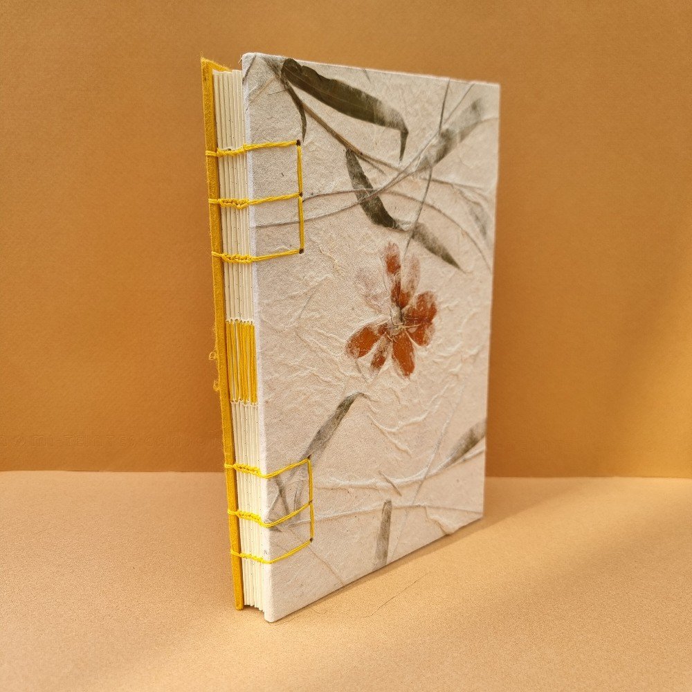 Journal: Pantone 
Yellow & Floral Print