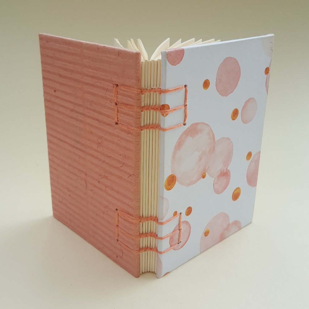 Small journal: coral 
bubbles pattern