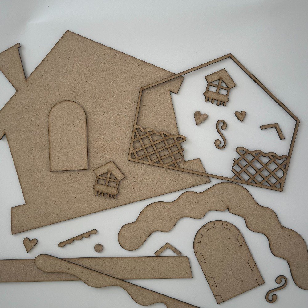 Gingerbread House 
DIY Painting Kit