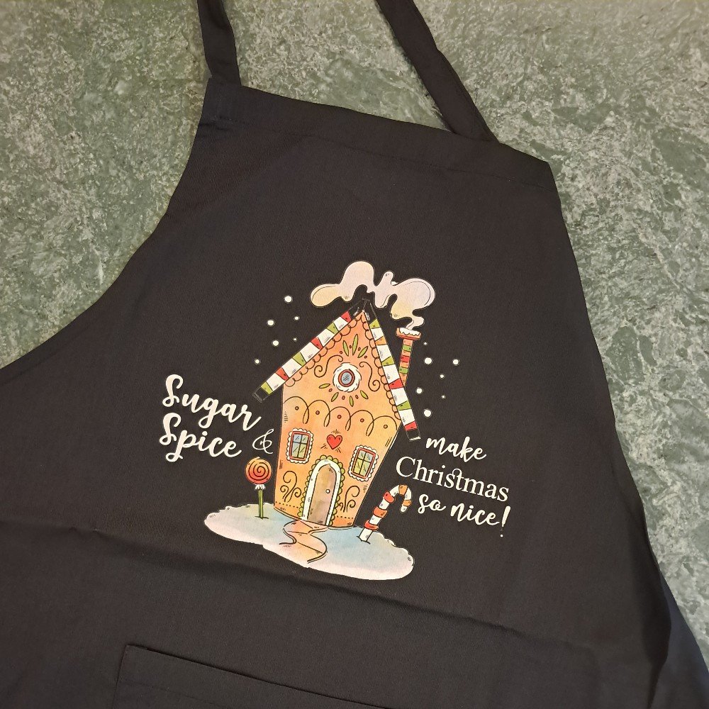 Personalized Christmas 
Apron: Sugar & Spice