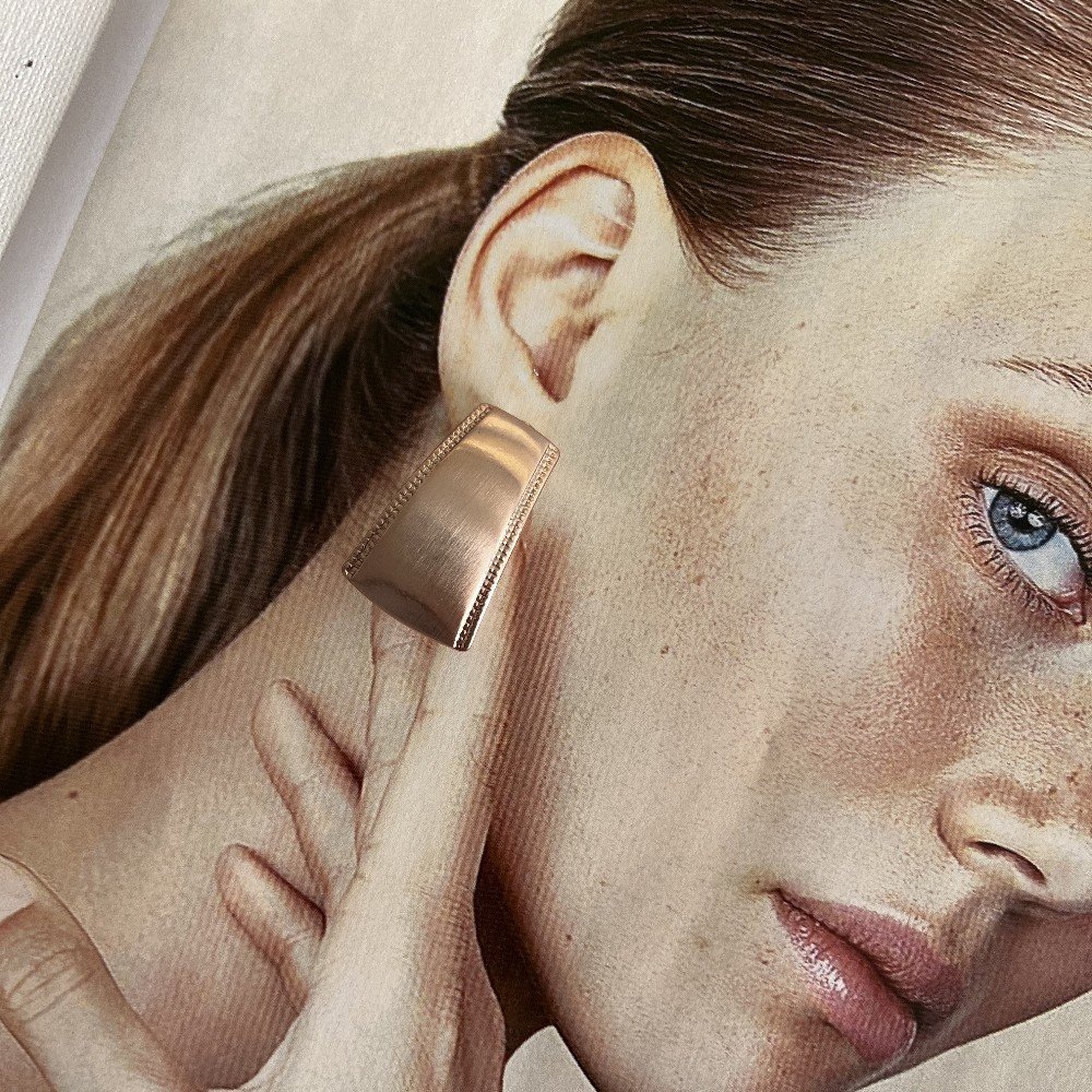 Sleek 
Earrings