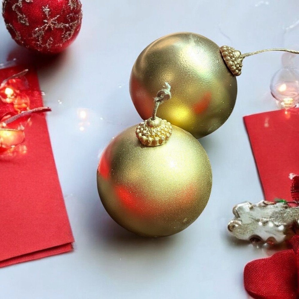 Big Golden 
Christmas Ball Candle