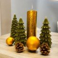 The Christmas 
Pillar Candles Set