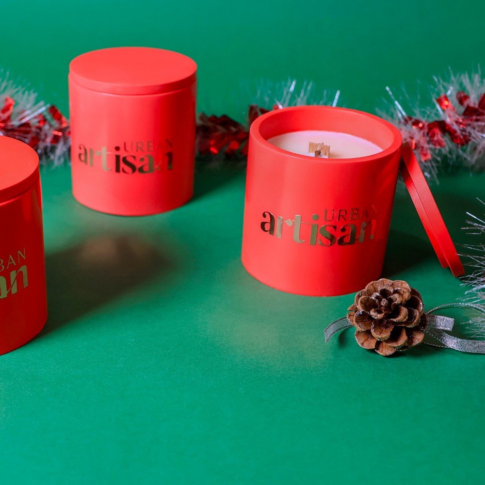 Festive 
Glow Candle