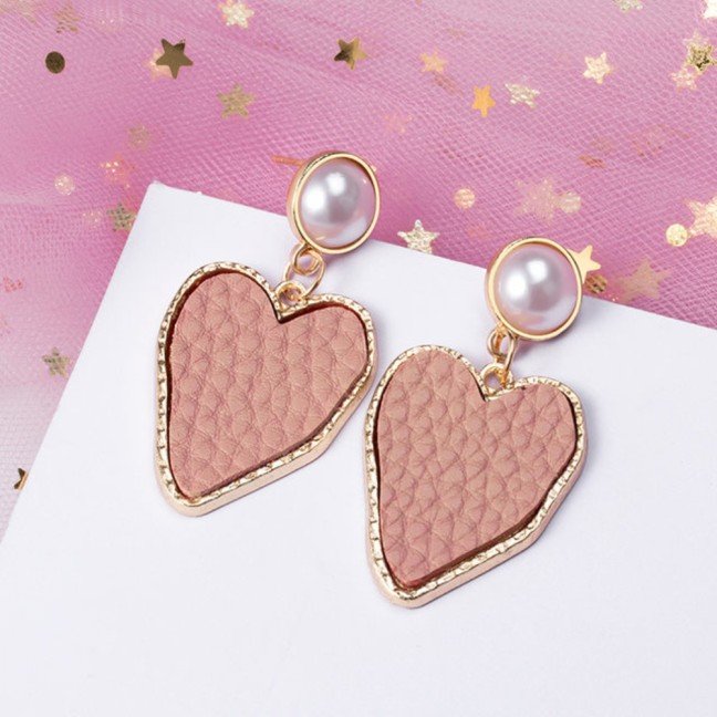 Pearl & Leather 
Heart Earrings