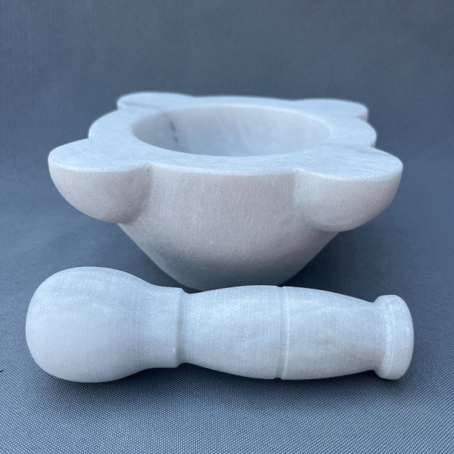 White Italian Marble 
Mortar & Pestle