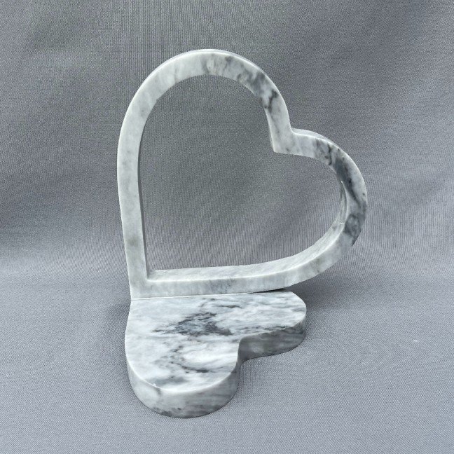 Decorative Heart 
Italian Marble Stand