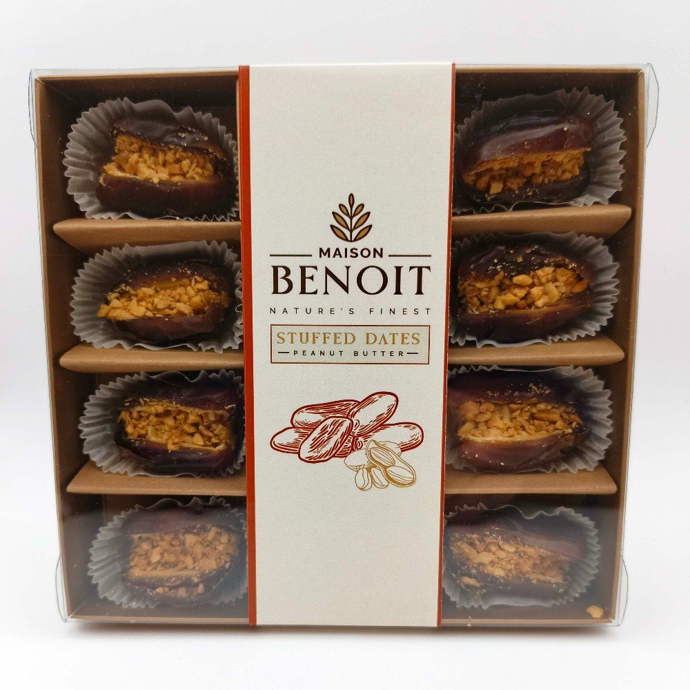 Stuffed Dates with 
Peanut Butter & Peanuts