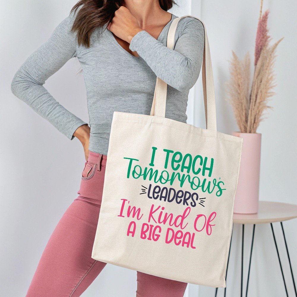 Teach Tomorrow's 
Leaders Tote Bag