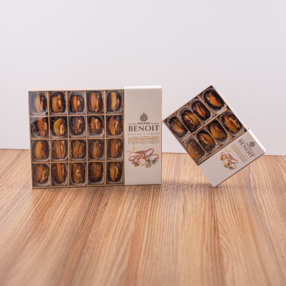Stuffed Dates with 
Apricot & Raw Nuts