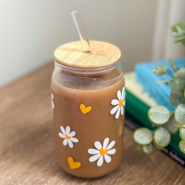 Daisies Glass Cup 
With Wood Lid & Straw