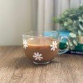 Daisies 
Glass Cup