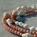 Shell & Crystal 
Sunglasses Chain